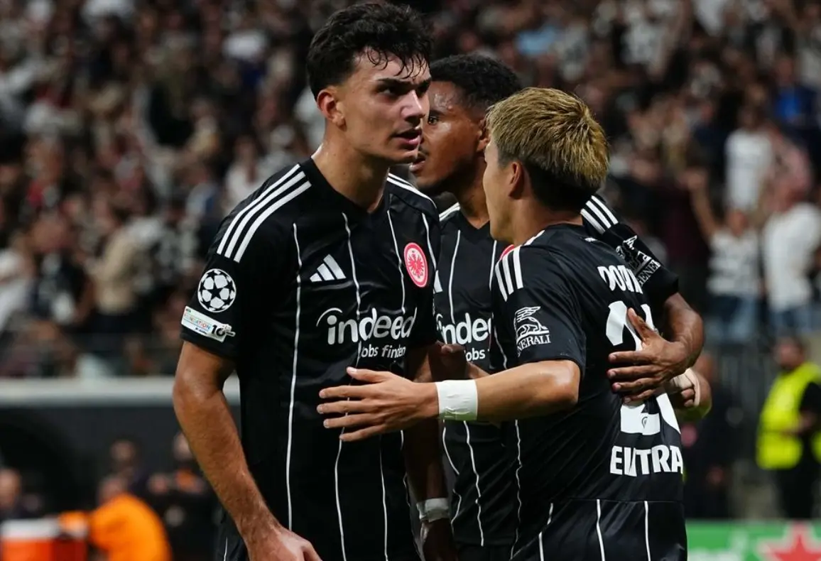 倒下, 一场, 领先加拉塔