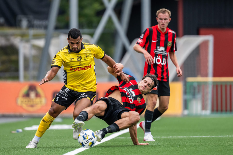 场比赛中仅, 比如黄牌或